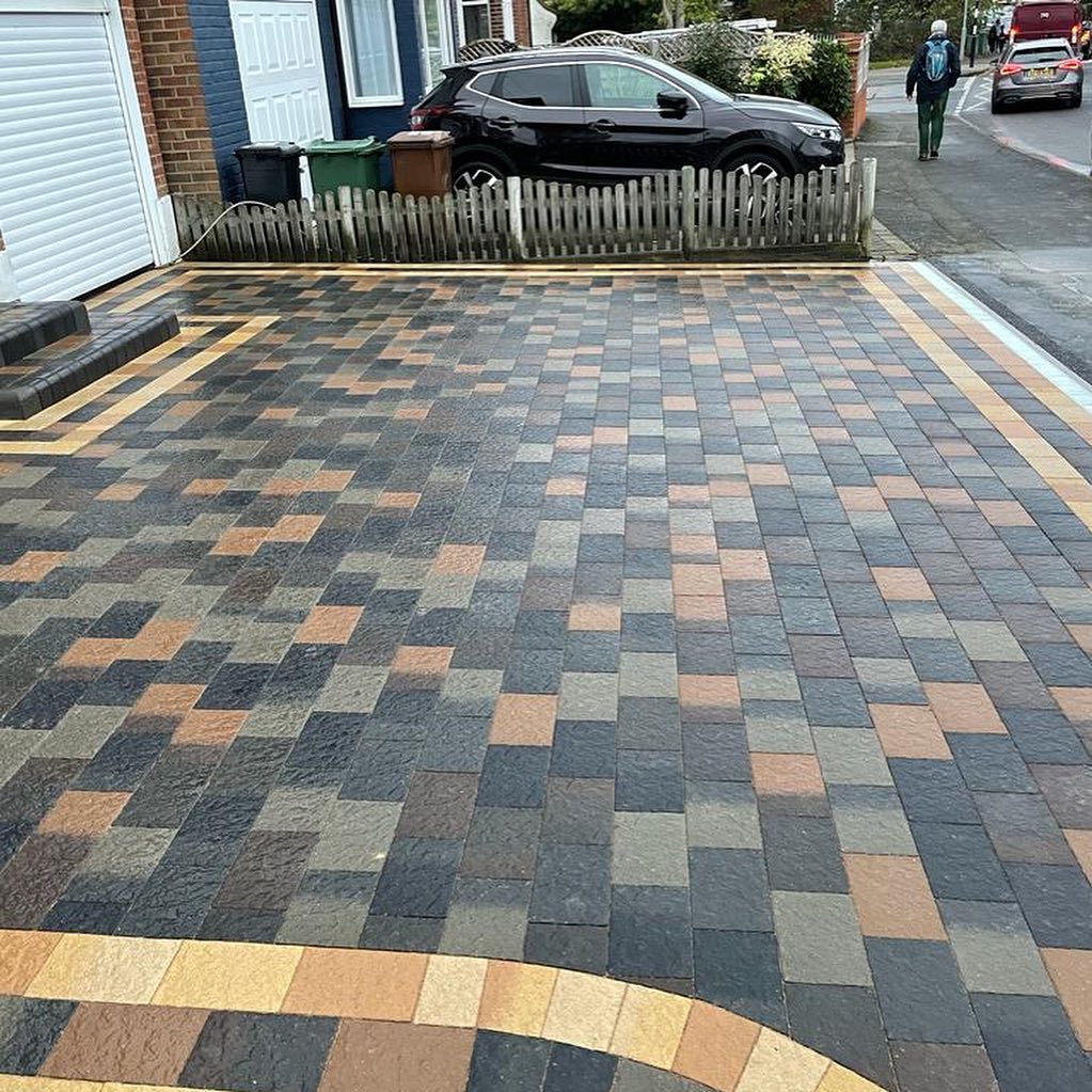 Resin or Block Paving: Which One to Choose for Your Driveway
