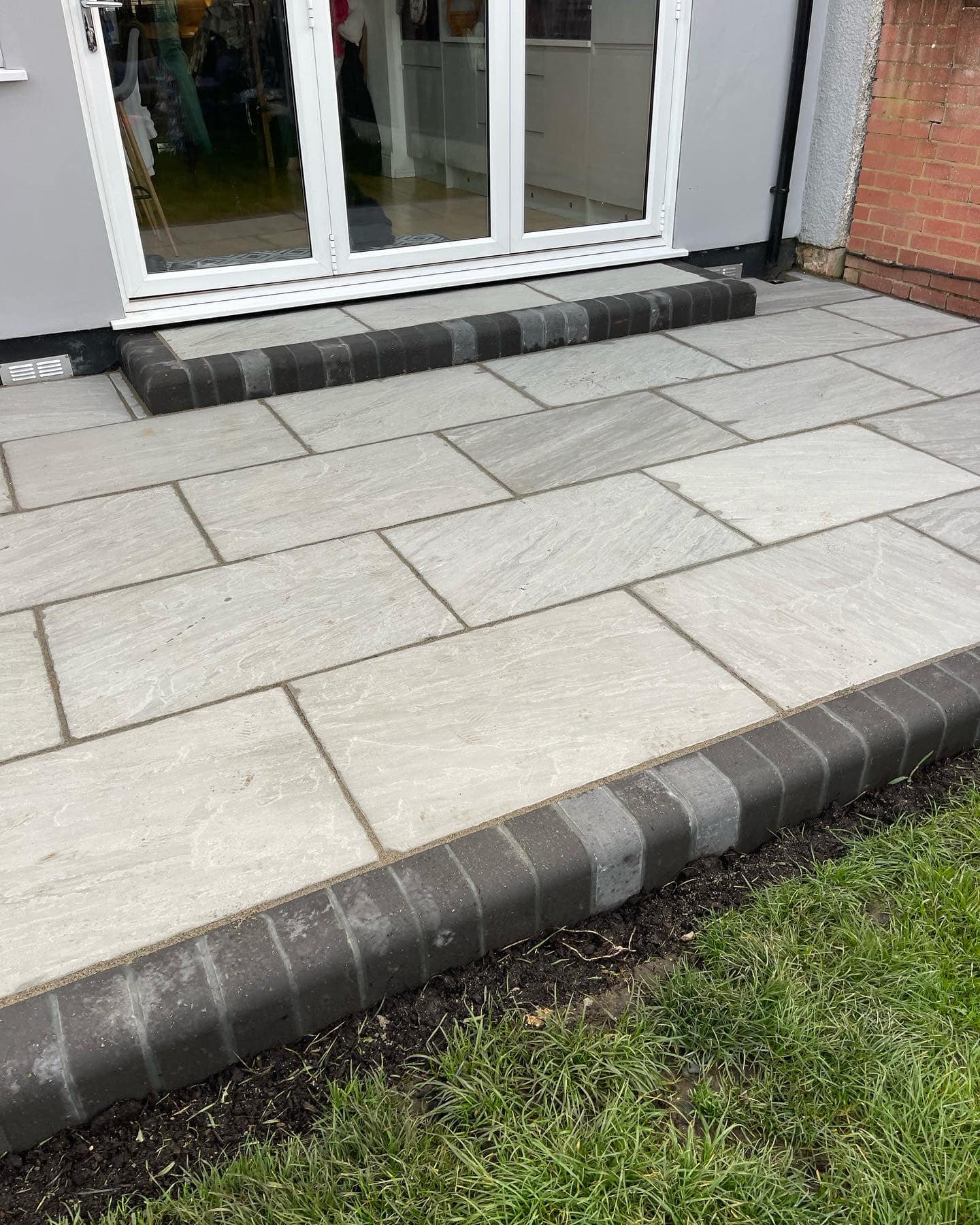 How to Easily Get Rid of Weeds in Block Paving?